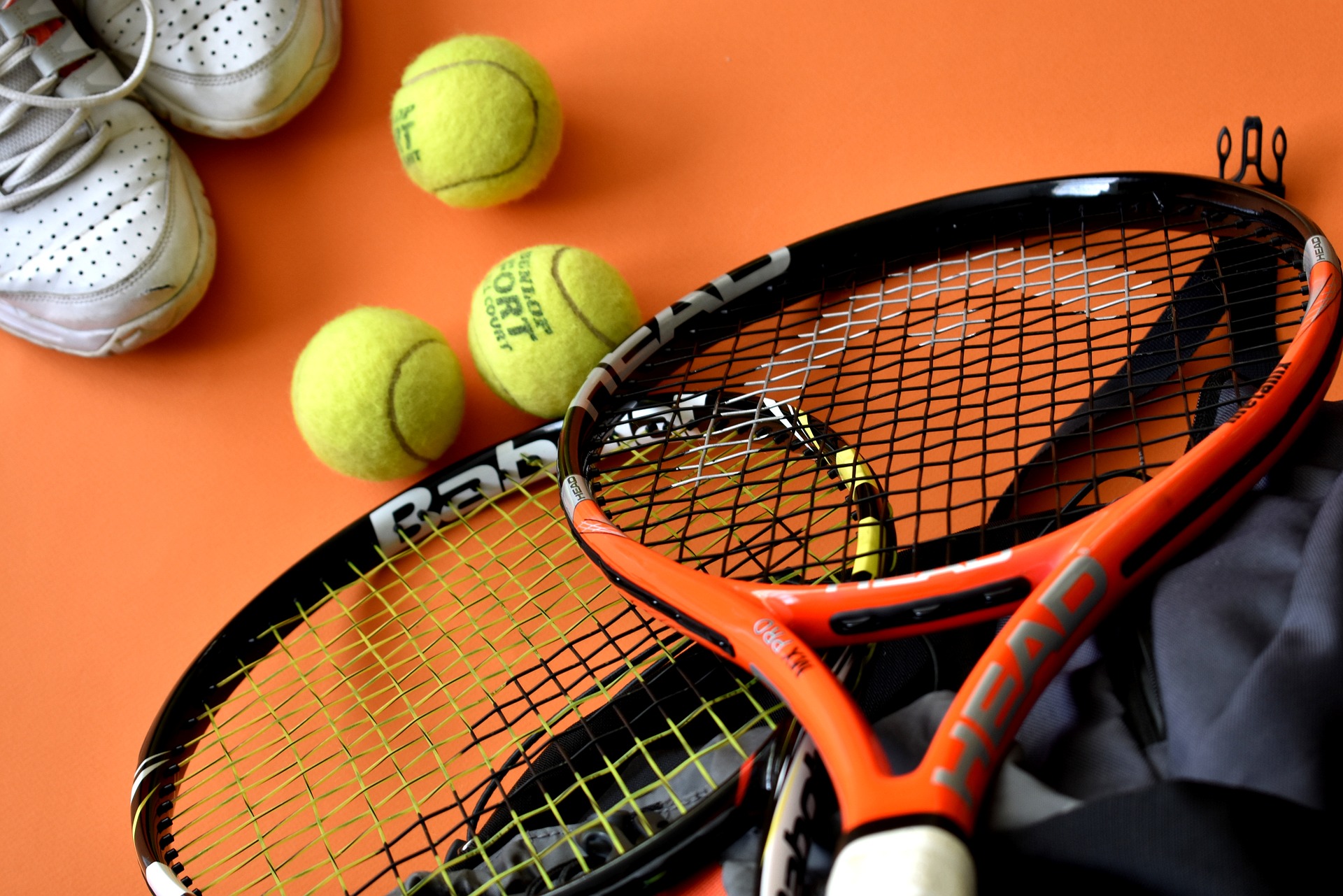 tennis-3554019_1920